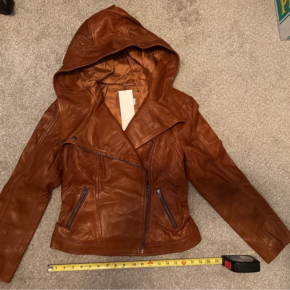 Women's Classic Brown Hooded Leather Jacket - Picture 3 of 4